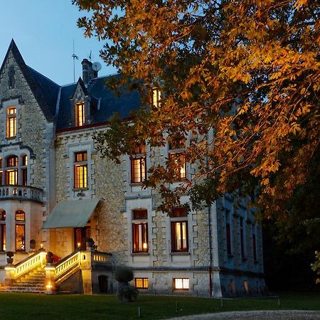 Chateau La Thuiliere Saint-Front-de-Pradoux Exterior photo